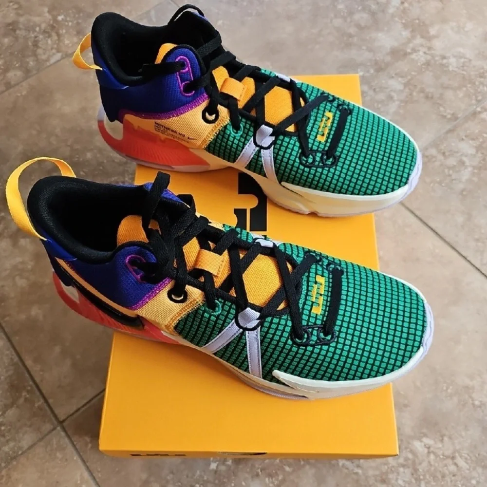 Nike LeBron Witness 7 GS 'Multi-Color Youth Size 7Y Women Sz 8 MSRP $198
